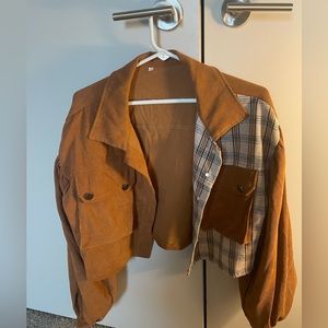 Brown corduroy jacket!!! Size medium, worn once!